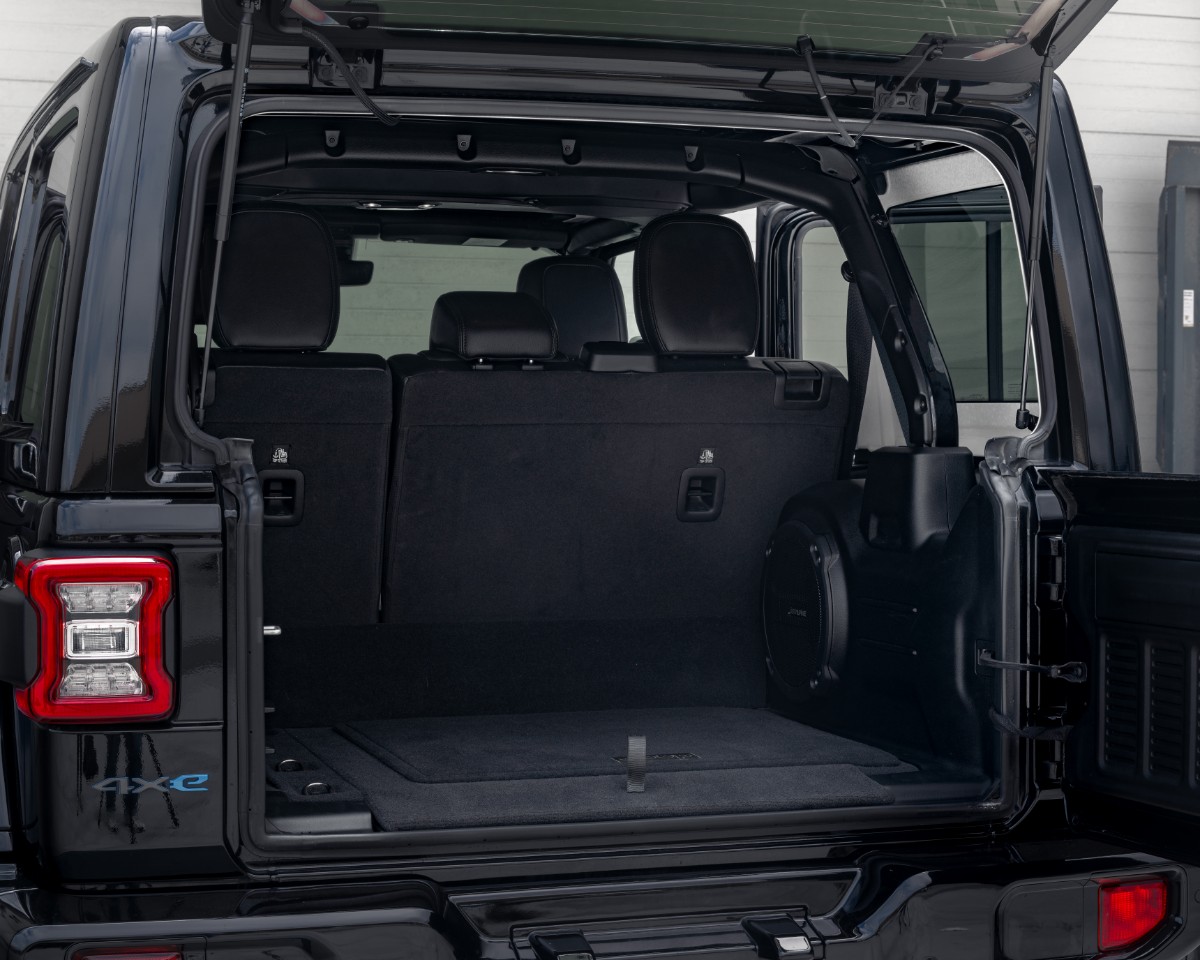 Jeep Wrangler Rubicon - Luxevan