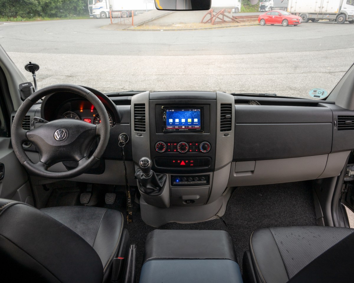 Volkswagen crafter premium Alquiler Luxevan