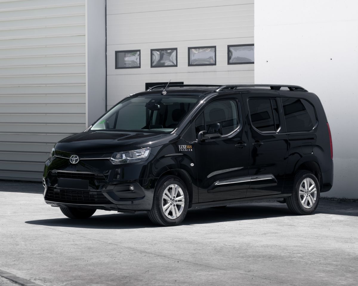 alquiler toyota proace